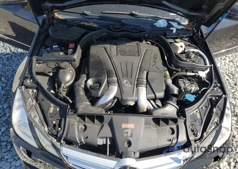 2012 Mercedes-Benz E 550 z USA, uszkodzony, nr VIN WDDKJ7DB8CF148172